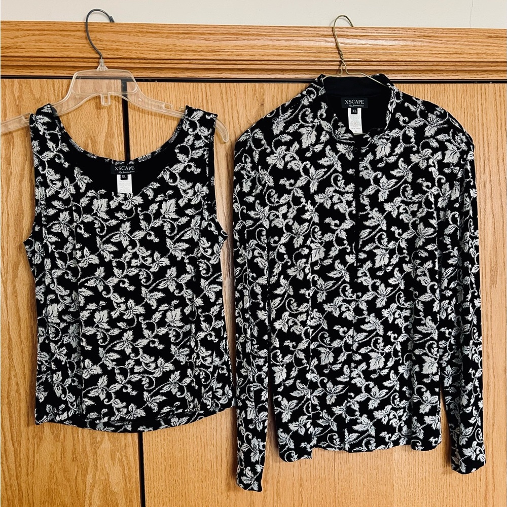 2 Piece Formal Black & Silver Women's Matching Top & Jacket with SPARKLE Accents - Picture 2 of 11